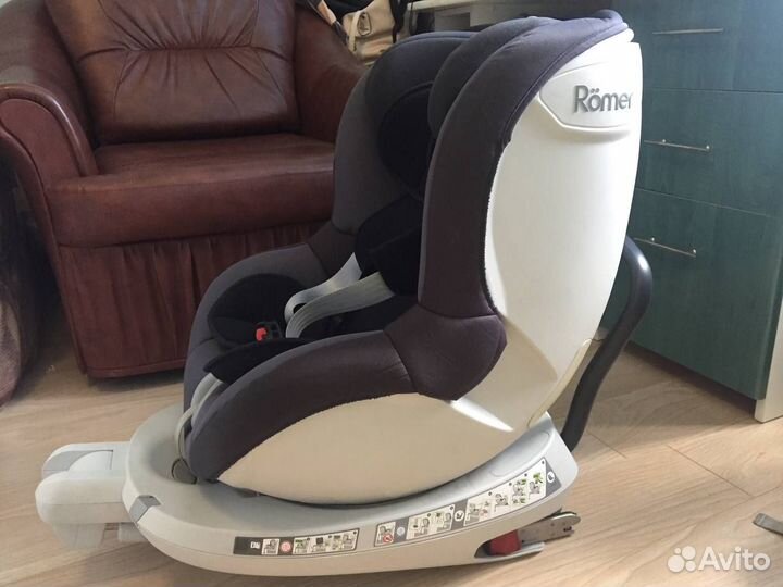 Автокресло Britax Roemer Dualfix 0-18 вращ.на 360