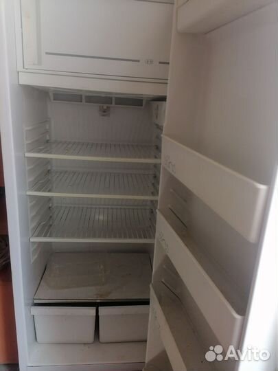Холодильник атлант бу