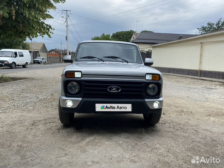 LADA 4x4 (Нива) 1.7 МТ, 2017, 100 000 км