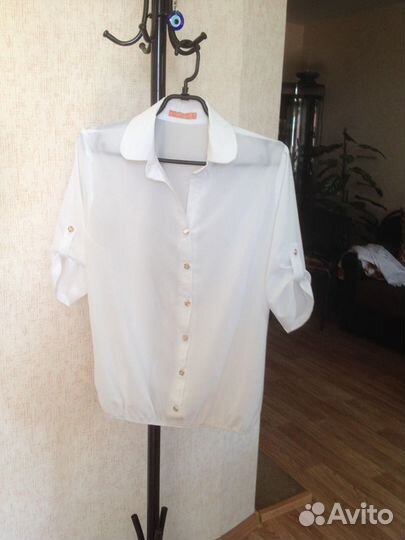 Блузка белая
