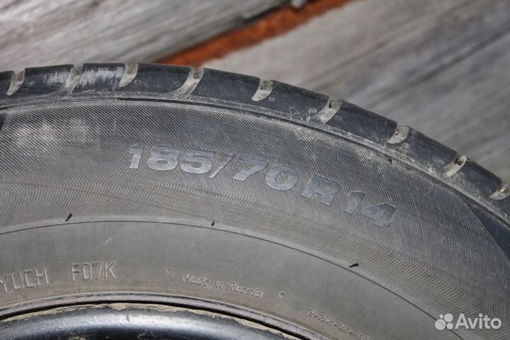 R14 Viatti Strada Asimmetrico 185/70, PCD 5x114.3 DIA 60.1