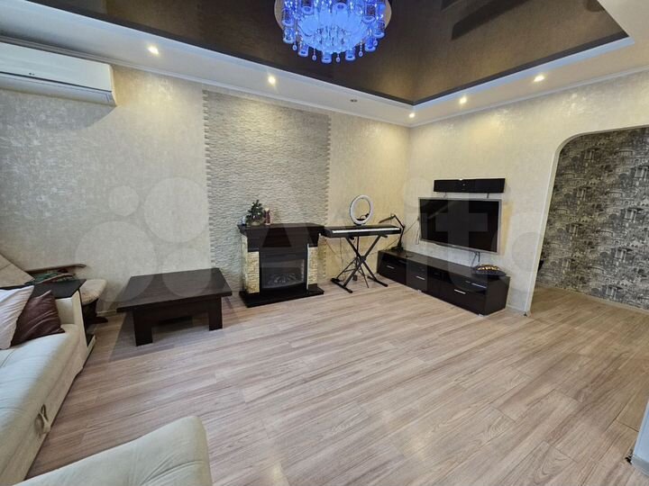 3-к. квартира, 86 м², 3/9 эт.