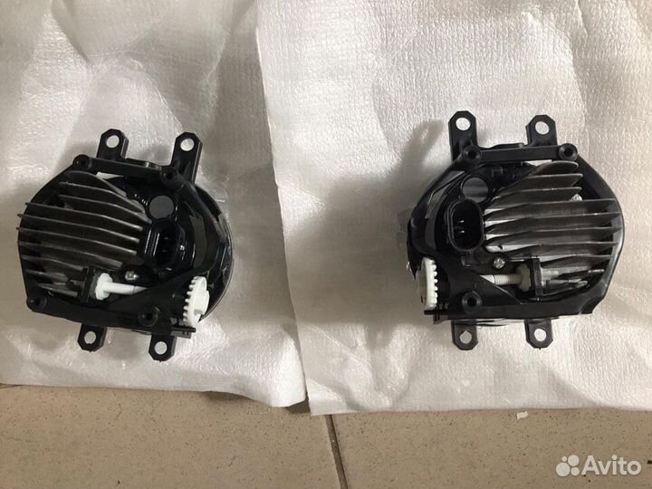 Птф Туманки LED Toyota Camry 70 Lexus RX 4 новые