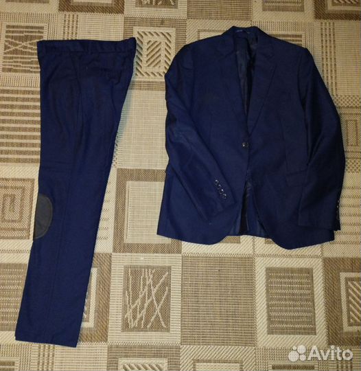 Костюм школьный