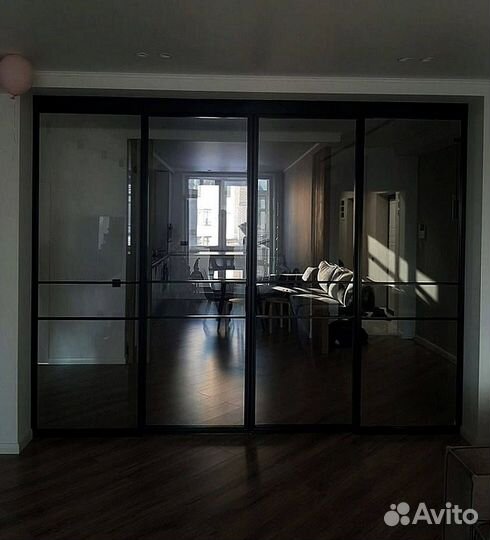 Раздвижная перегородка с матовым стеклом