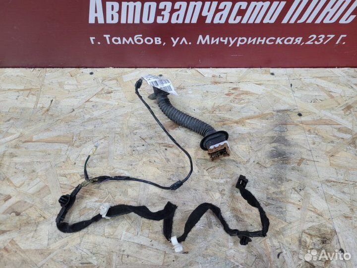 Проводка двери задняя правая Renault Duster