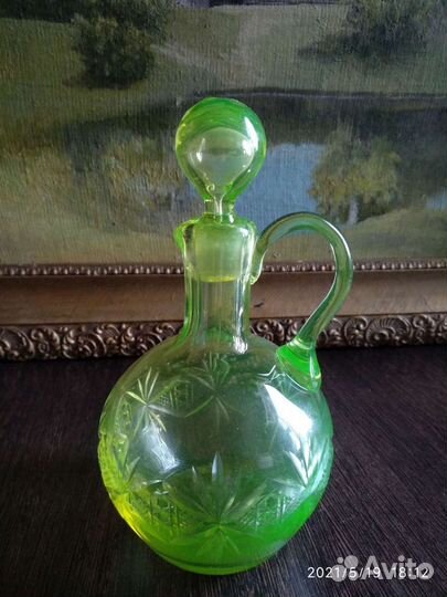 Графин Урановое стекло Антиквариат