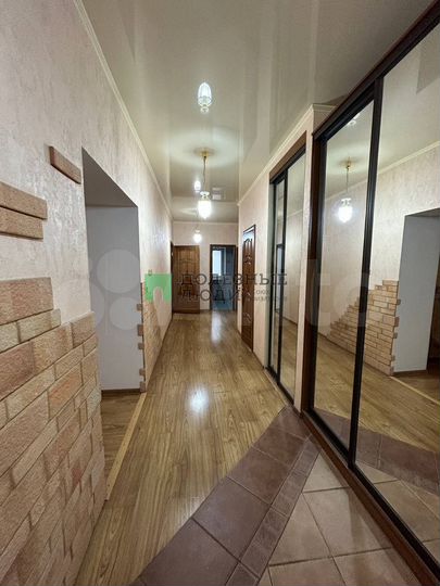 4-к. квартира, 129,5 м², 7/10 эт.