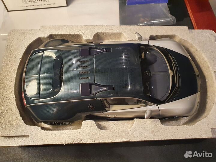 1:18 Autoart Bugatti Veyron SuperSport Blue/Silver