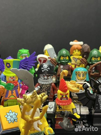 Минифигурки Lego Collectible Minifigures