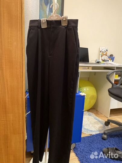 Брюки Gloria Jeans школьные на девочку 164 рост