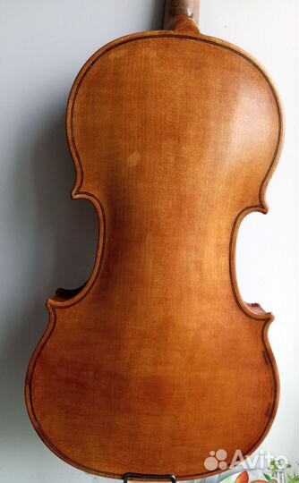 Продается скрипка 4/4 изготовлена под руководством