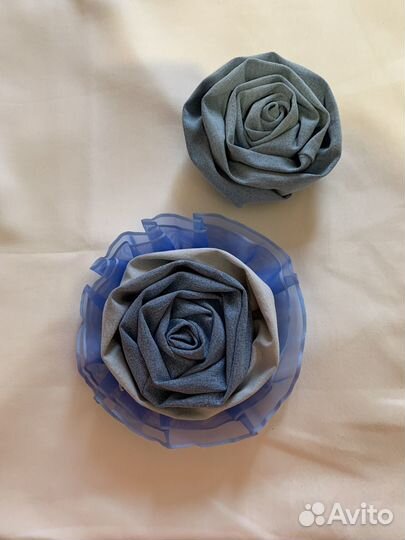 Брошь ручной работы из джинсы