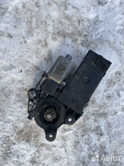 Моторчики стеклоподьемников Renault Fluence,Megan