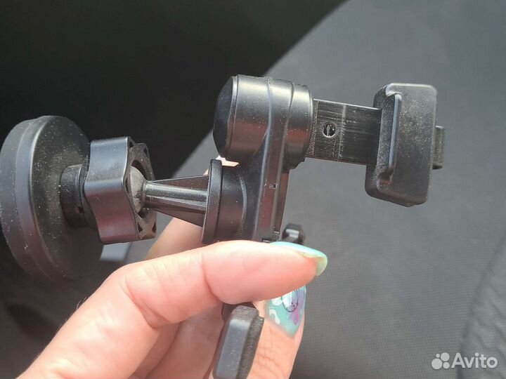 Держатель для телефона в машину