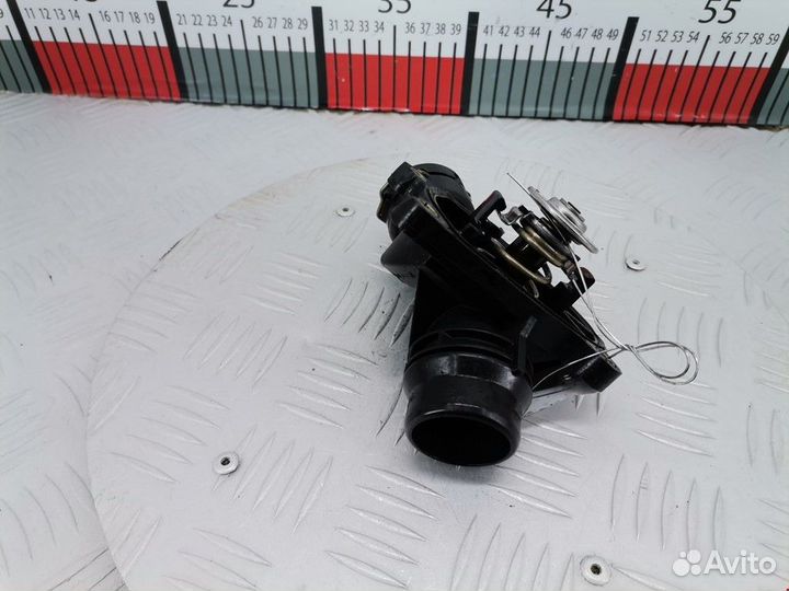 Корпус термостата BMW 7 E65/E66/E67 рест. 2006