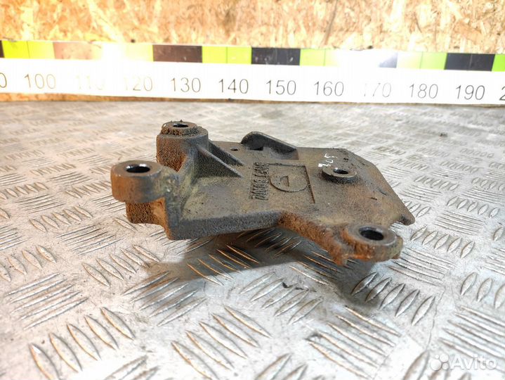 Кронштейн компрессора кондиционера Byd F3 2006-201