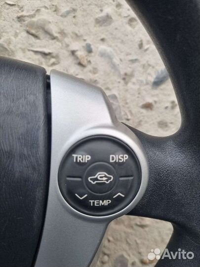 Руль Toyota Prius Alpha 2012 ZVW40 2ZR-FXE zvw40w