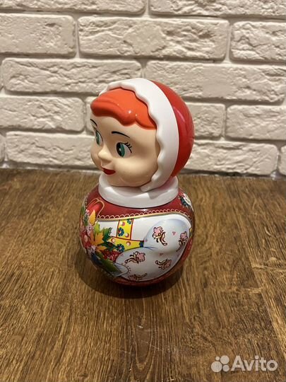 Игрушка неваляшка