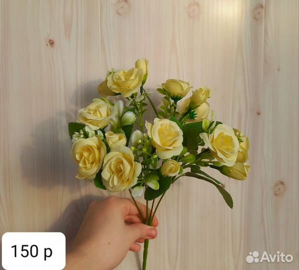 Искусственные цветы для декора и на кладбище