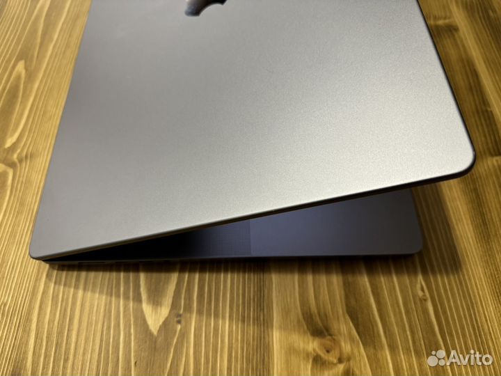 Macbook Pro 16 2021 M1 Pro 16GB 512GB