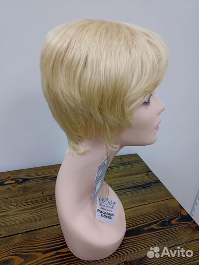 Парик из натуральных волос блонд
