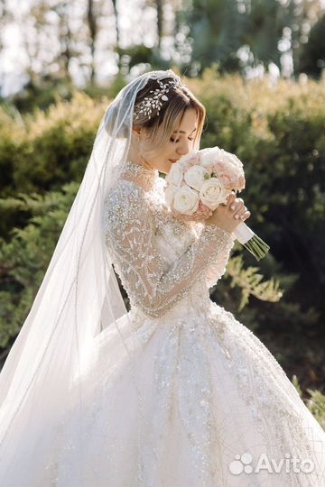 Свадебное платье 42 44 бу