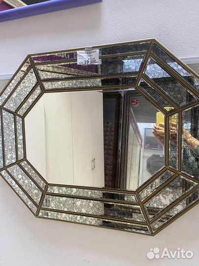 Зеркало новое