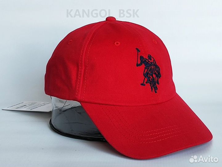 Бейсболка красная 