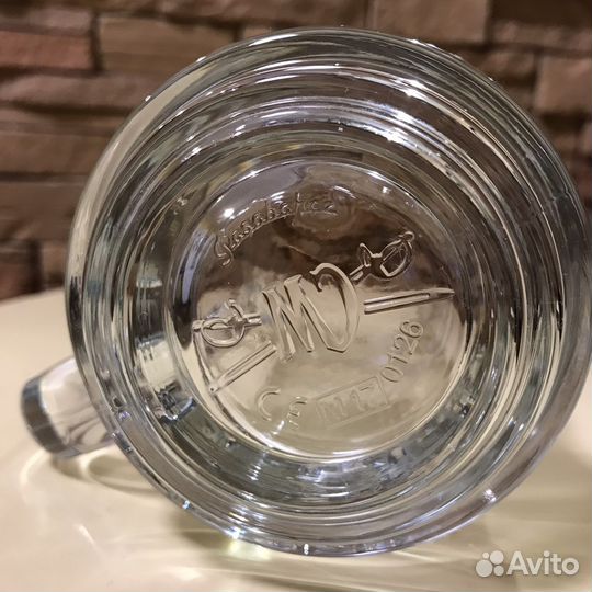 Пивные кружки и бокалы