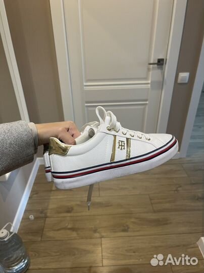 Tommy hilfiger кеды женские