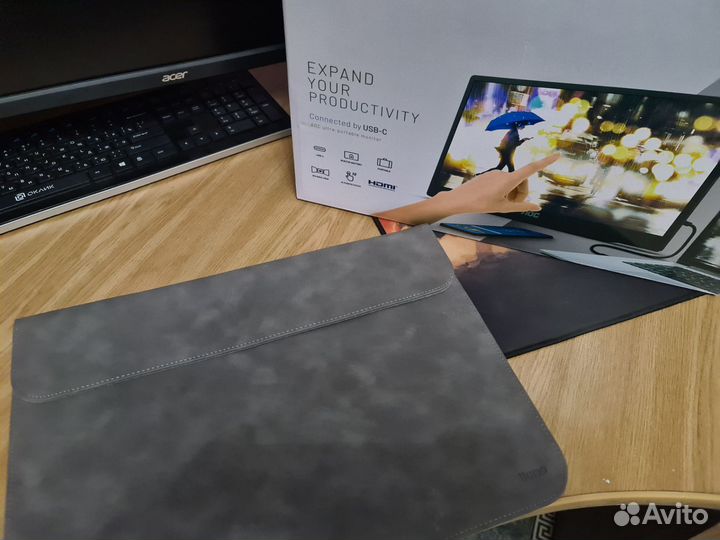 Портативный монитор AOC 16T2