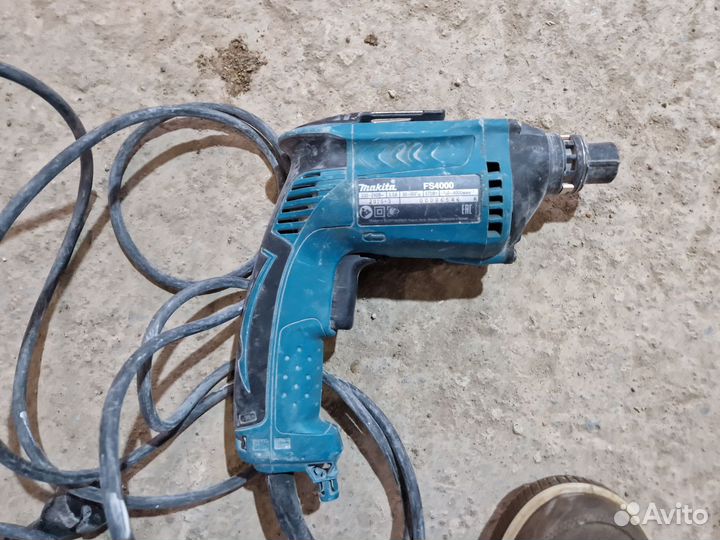 Шуруповерт сетевой Makita FS4000