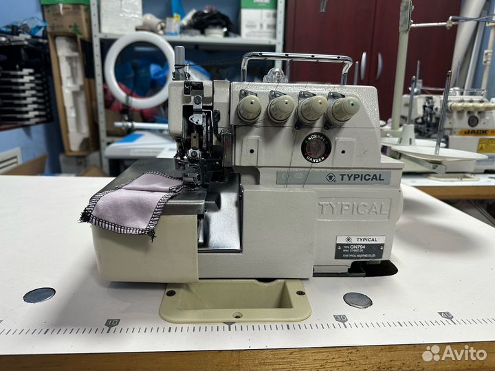 Промышленный четырехниточный оверлок Typical 794-4