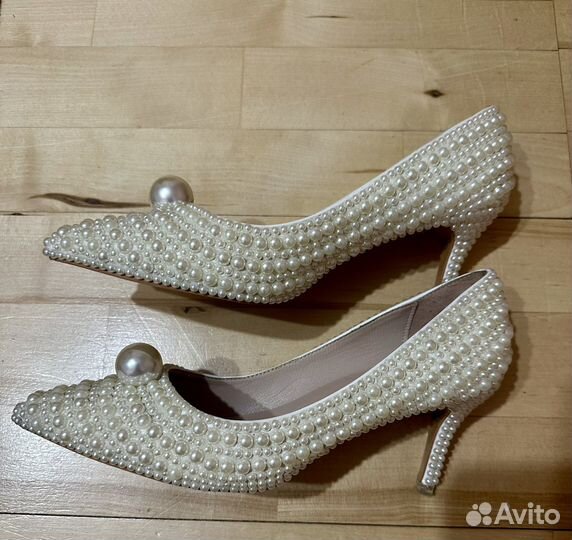 Туфли с жемчугом 39
