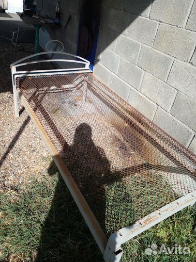 Кровать сеточная