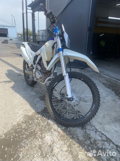 Avantis fx250 lux