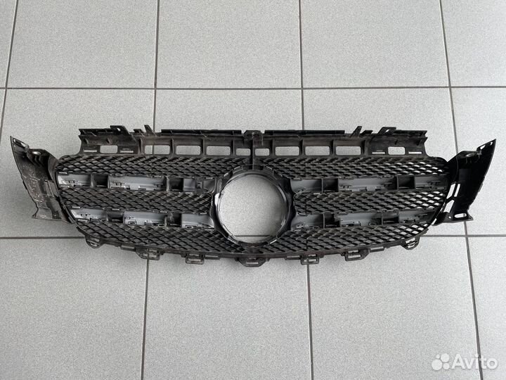 Решётка радиатора Mercedes-Benz E-class W213