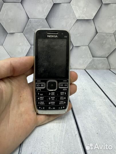 Nokia E52