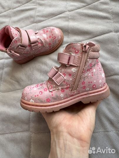 Ботинки демисезонные для девочки 23