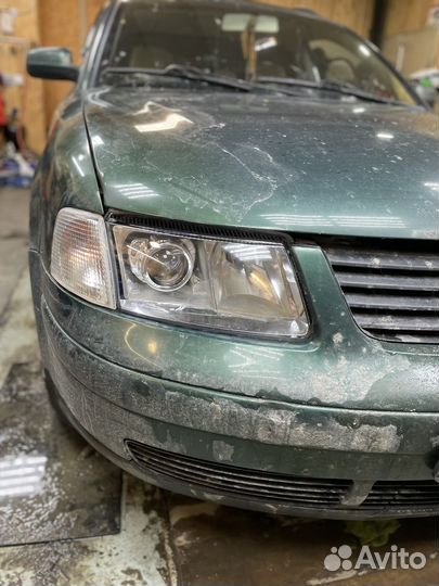 Передние фары volkswagen B5 дорест