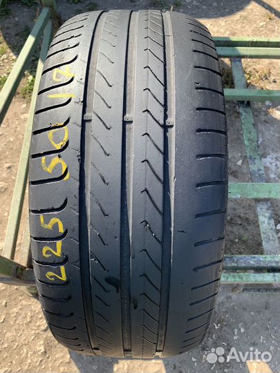 GT Radial Champiro FE1 225/50 R17