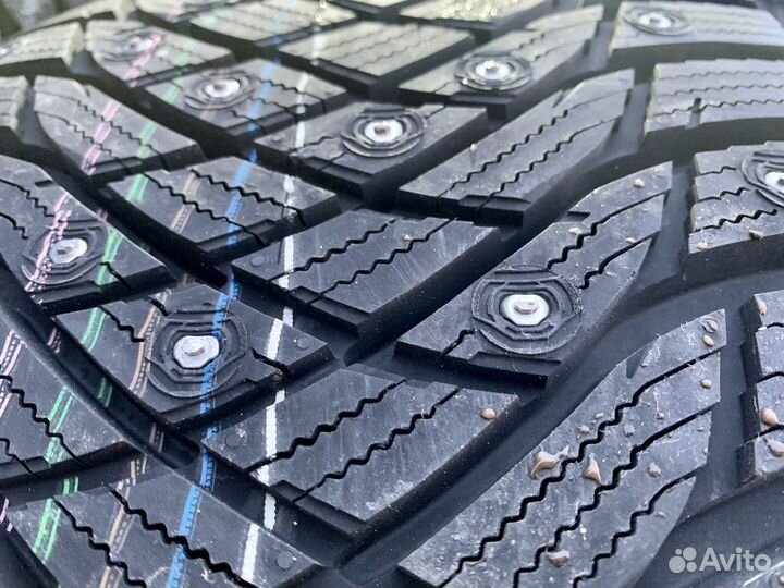 Goodyear UltraGrip Arctic 2 235/40 R19 96T