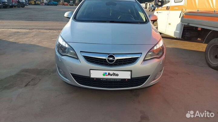 Opel Astra 1.6 AT, 2010, 170 000 км