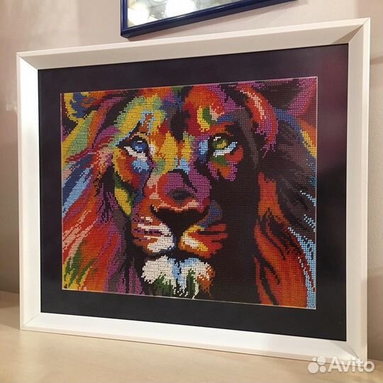 Картины в подарок. Элемент декора интерьера