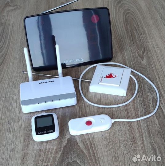 Кнопка вызова персонала, помощи больному в палату