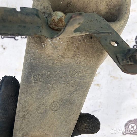 Кронштейн генератора Opel Vectra B