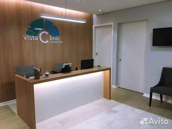 Стойка ресепшн