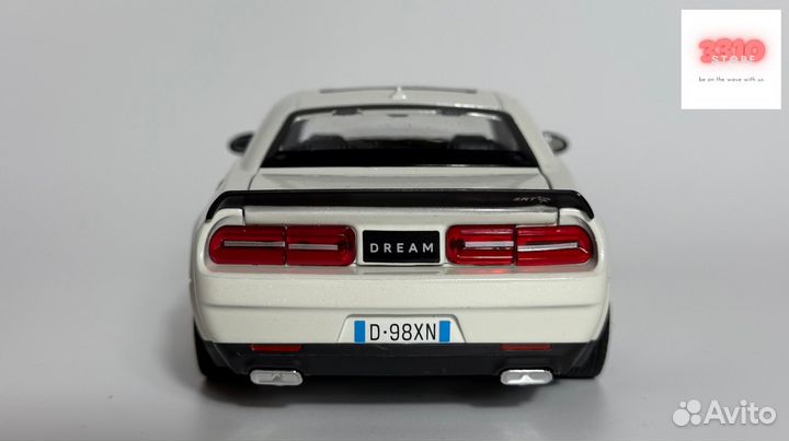 Модель автомобиля Dodge Challenger