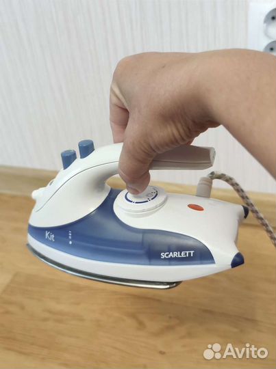Ретро утюги и Утюг дорожный Scarlett SC-1135s